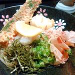 半熟卵とちくわ天ぶっかけ冷たいの(麺工房ゆでっち)