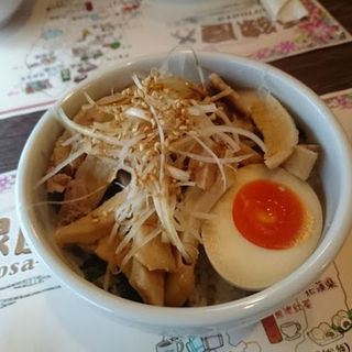 チャーシュー丼ハーフ(麺線屋 formosa)