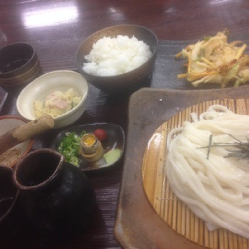 うどん定食（水曜限定）(麺蔵人  鴨方)