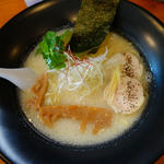 真鯛白湯拉麺(麺道我飯 （メンドウワガマンマ）)