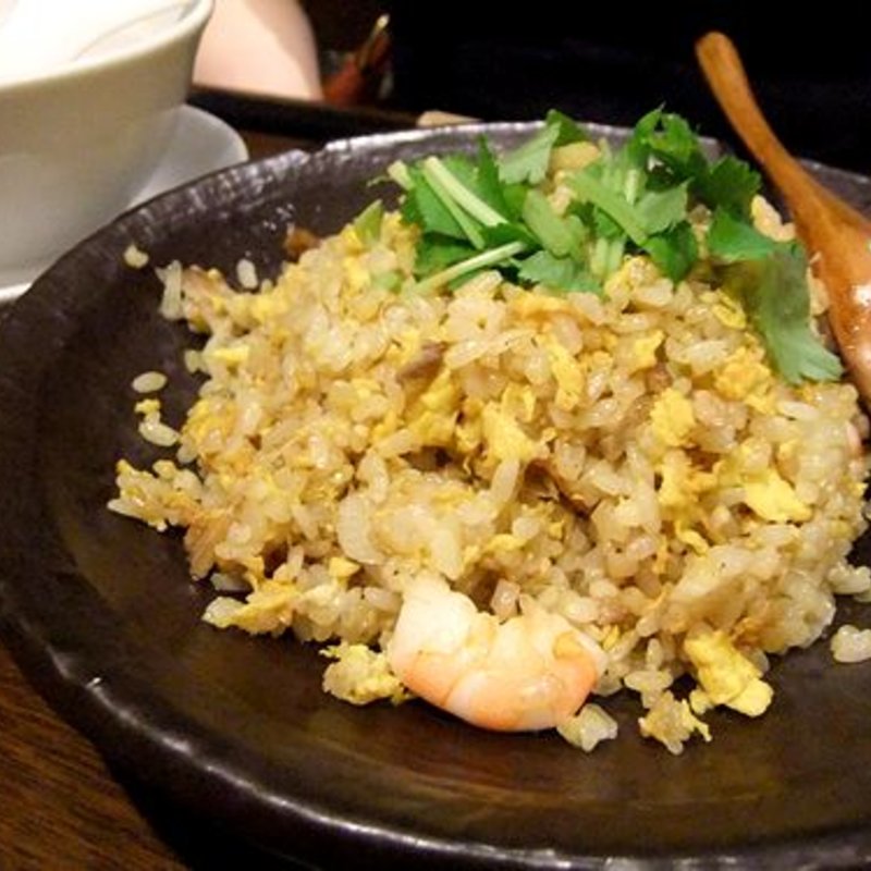 楊州（やんしゅう）チャーハン(ロンフーダイニング 博多1番街店)