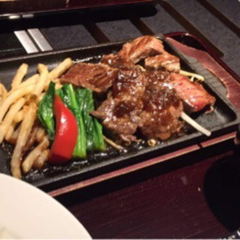 赤身とハラミのセット(黒毛和牛 銀座 ヒレ肉の宝山 霞が関店 )