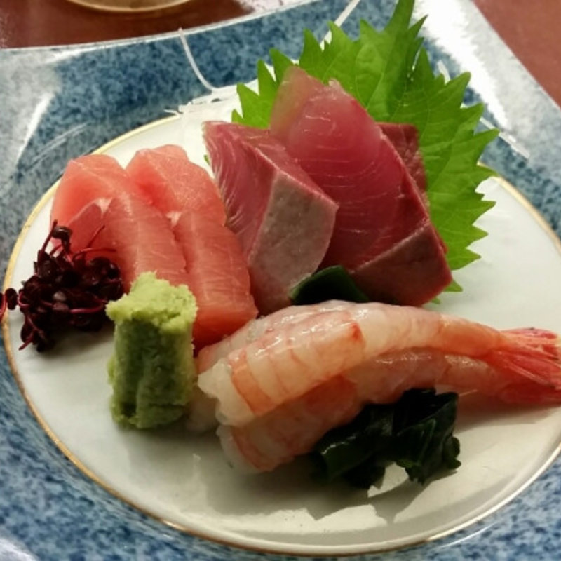 刺身(黒百合 （くろゆり）)