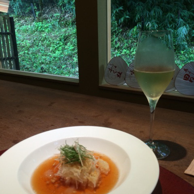 フカヒレと生クラゲ(齋華 （【旧店名】婆沙羅）)