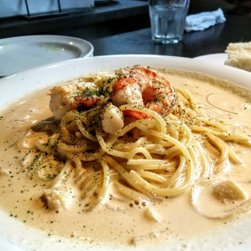 たっぷり魚介の味噌クリームスープ(洋麺バルPastaBA )