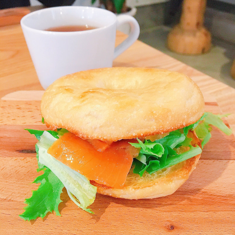 ホットサンド (サーモンチーズ)(Rosier （ロジエ）)