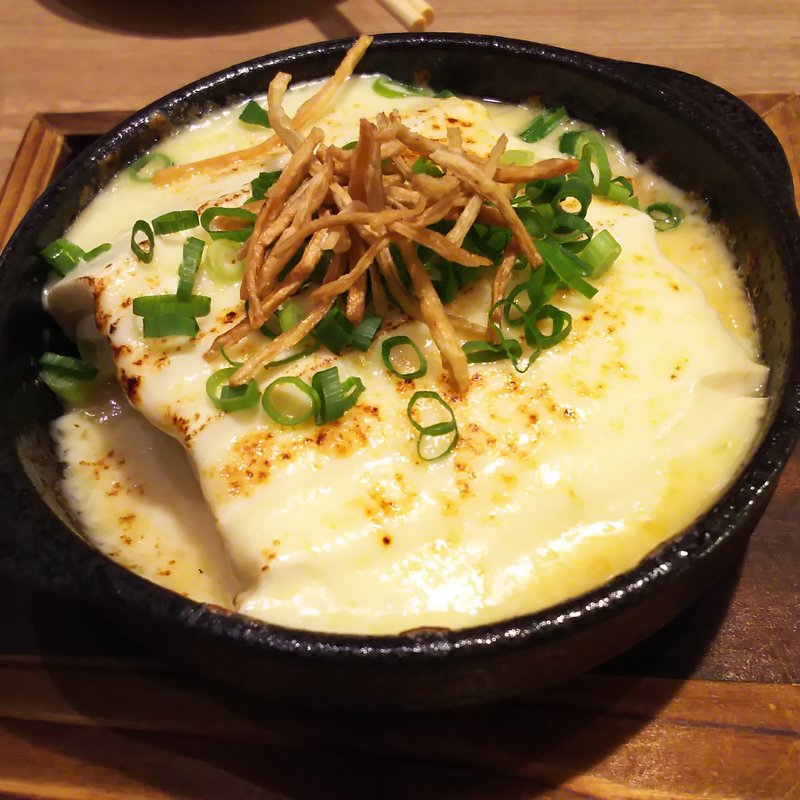 なめらか豆腐の和風グラタン(八海山バル 溝の口本店)