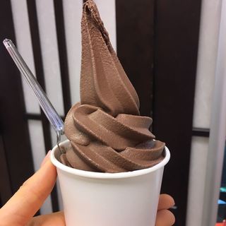 お豆腐チョコソフトクリーム(豆とろう 新宿店 )
