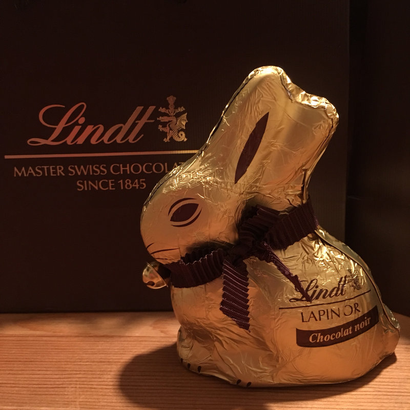 リンツゴールドバニー ダーク(リンツショコブティック&カフェ 神戸マルイ店)