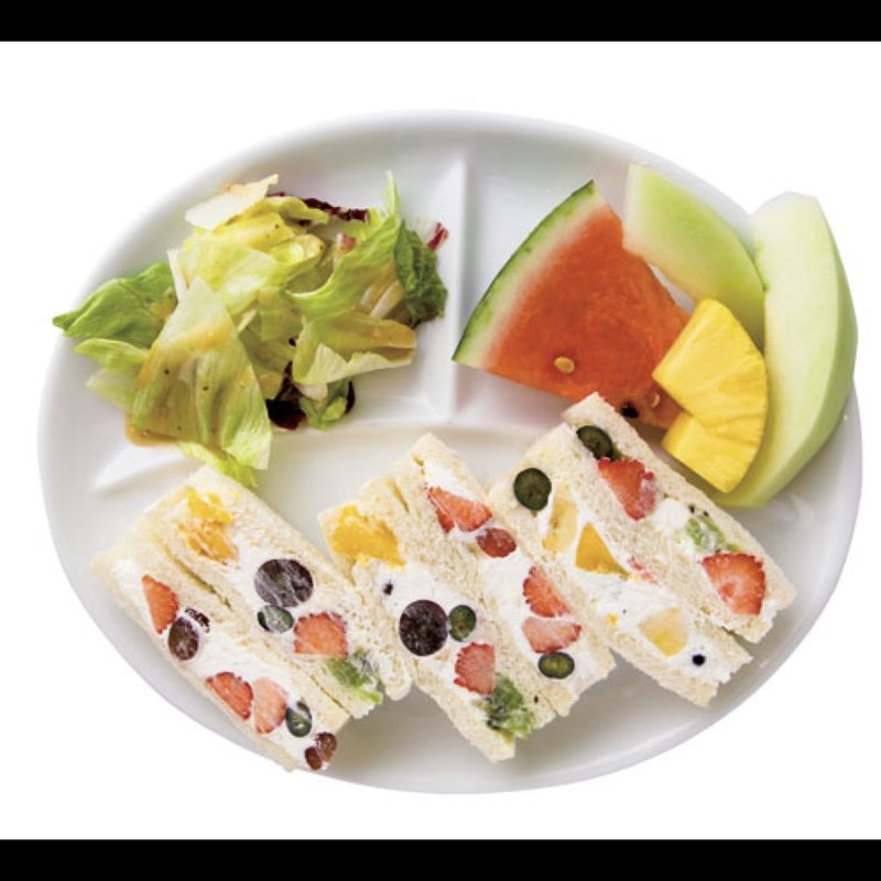 Cセット（フルーツサンド、サラダ、フルーツ3品、コーヒーor紅茶）(果実園リーベル 目黒店)