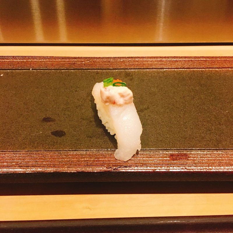 かわはぎの握り(24 （トゥエンティフォー）)