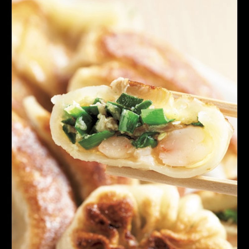 ニラ、エビ入り餃子(餃子フジイヤ)