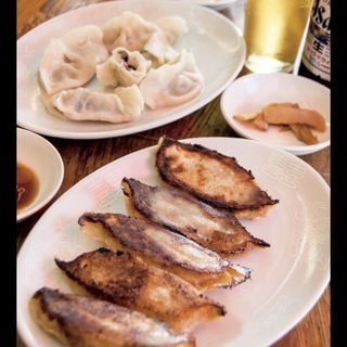 焼き餃子、三鮮水餃子(哈爾濱餃子)