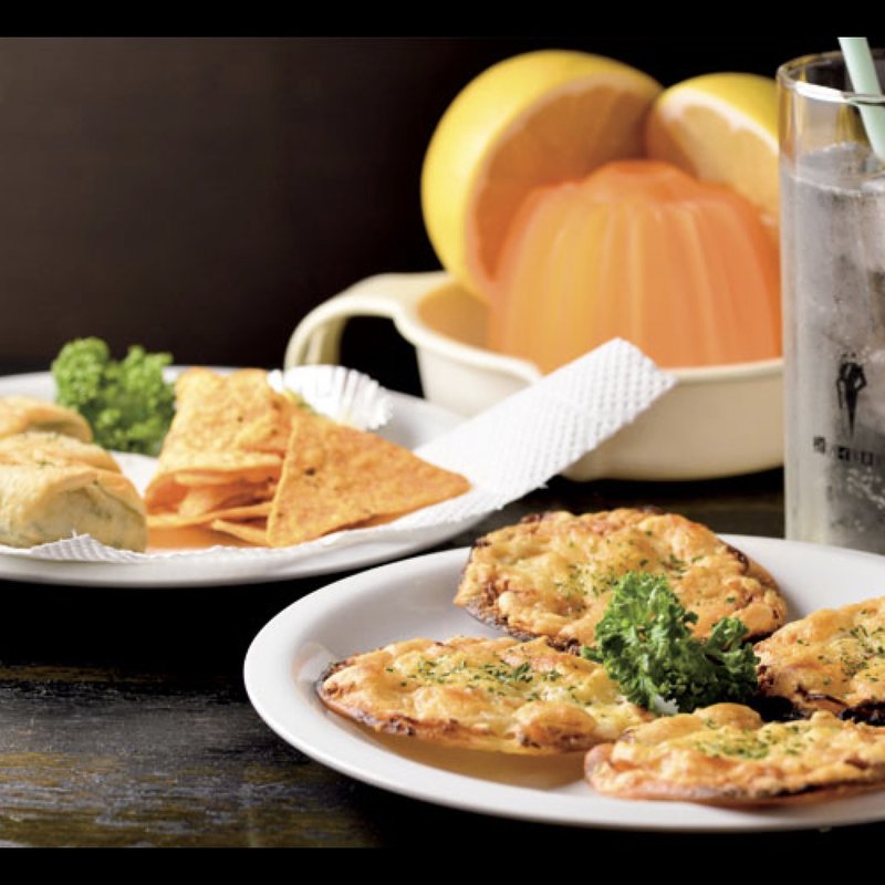 餃子の皮のじゃこピザ(餃子なんこ)