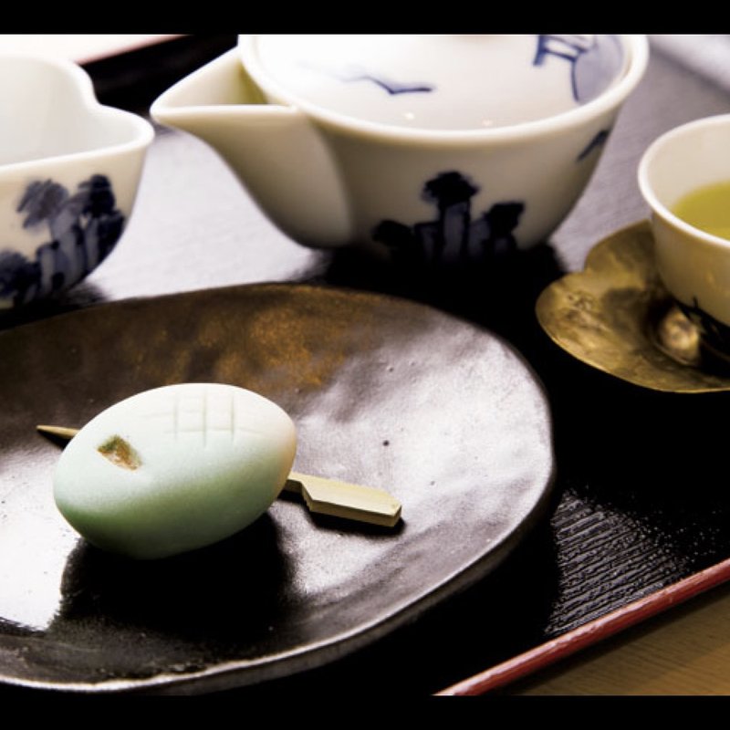 玉露と和菓子(山本山 本店喫茶室)