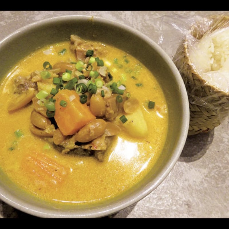 ゲーン マッサマン(ブルーパパイアタイランド 京橋エドグラン店)