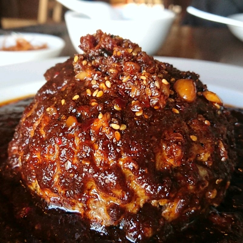 大玉ハンバーグ　マーラーソース(富士山食堂)