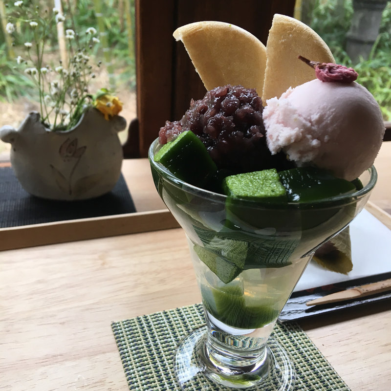 イチゴパフェ(みやけ 旧鴻池邸表屋)