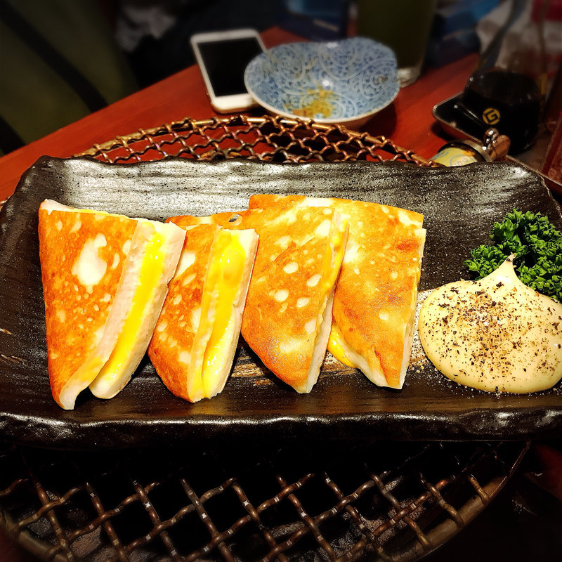 はんぺんチーズ焼き(鍋焼ぼうず)