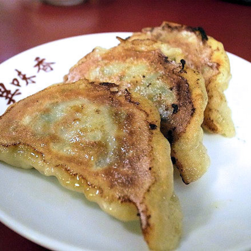 煎人餃子(異味香（イーウェイシャン）)