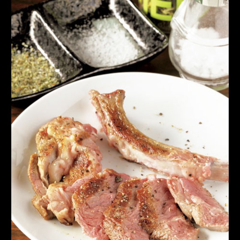 ラムチョップ(ラムジンギスカン羊々)