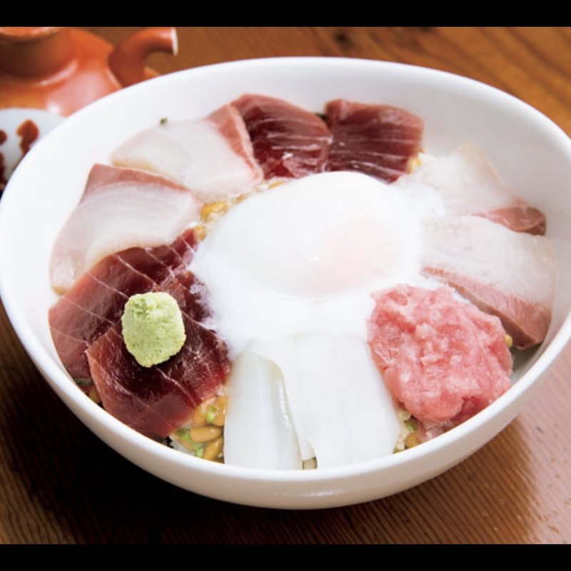 ねばねば丼（大丼）(游魚 和田丸)