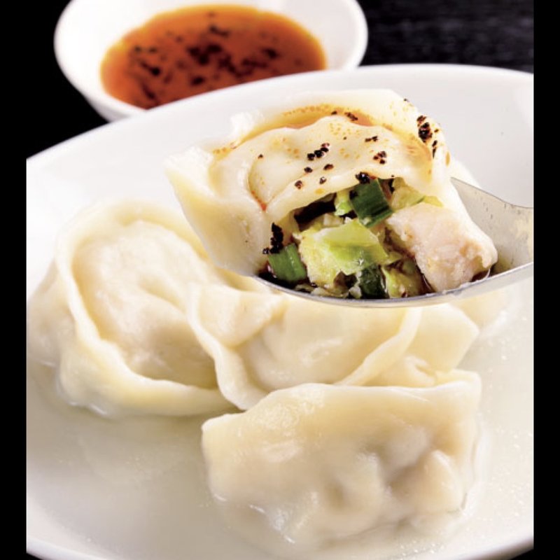 水餃子(Wing Village 餃子バー)