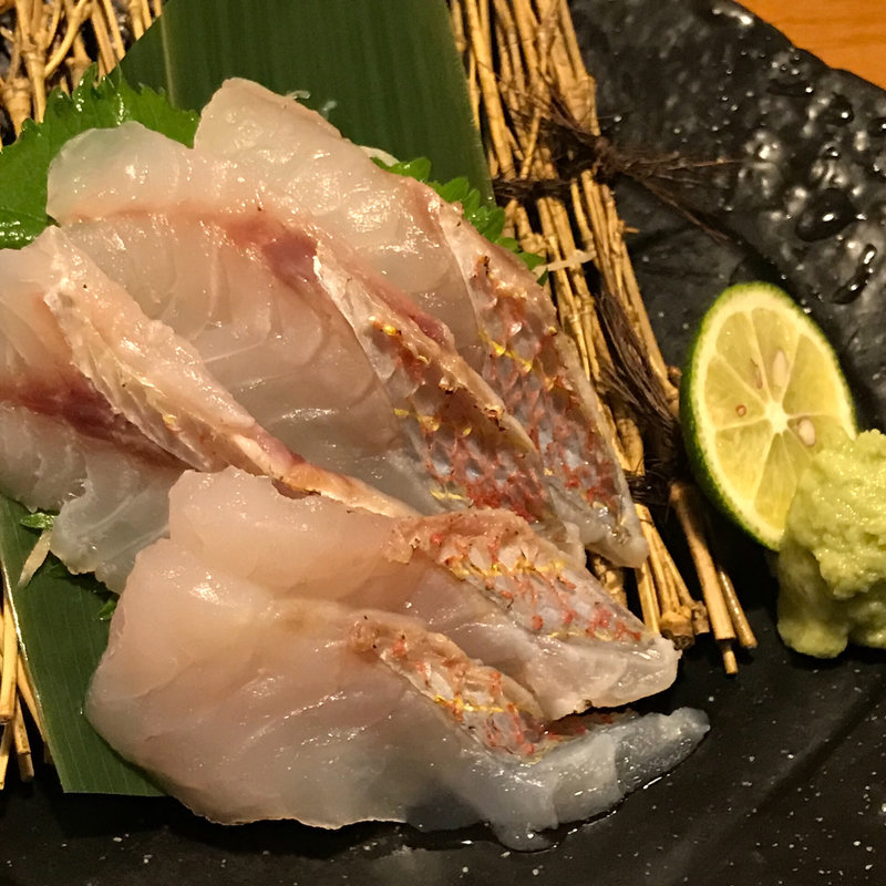 直送鮮魚の刺身(山内農場 南海なんば南口駅前店)