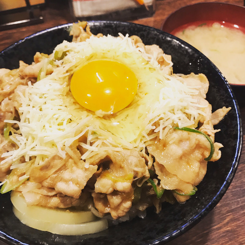 チーズすた丼(伝説のすた丼屋 お茶の水店)