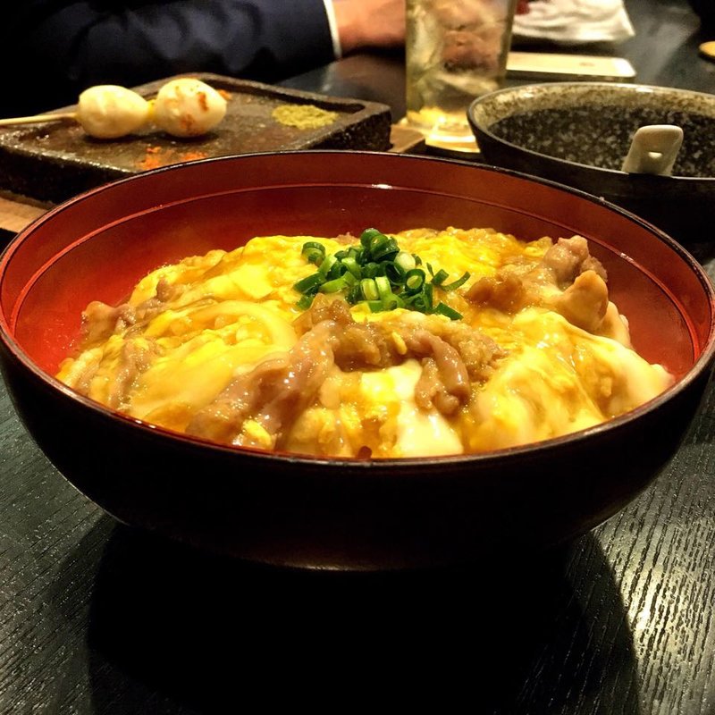 焼き鳥屋の絶品親子丼(焼き鳥 松元 西中洲本店)