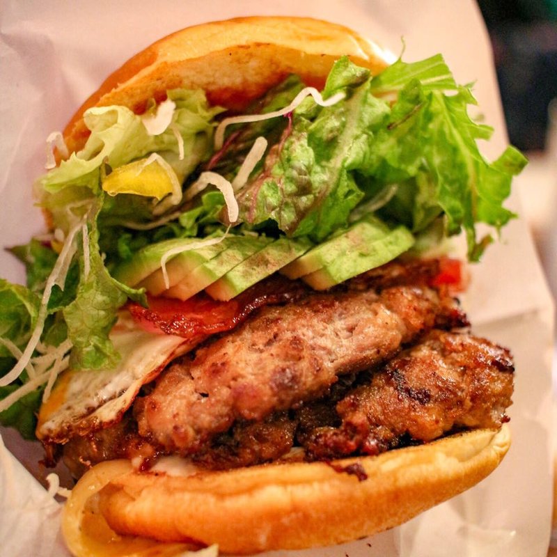 アボカドベーコンエッグチーズバーガー ダブルパティ(アップルビー （Apple Bee）)