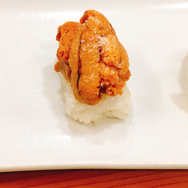 うにの握り(すし処 目羅)