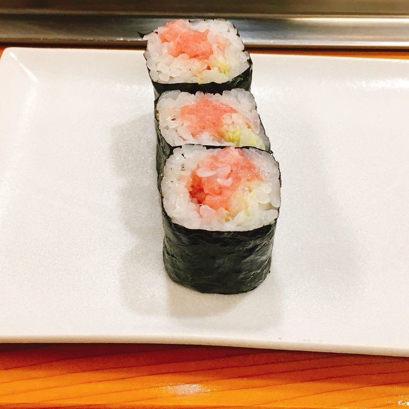 トロ巻き(すし処 目羅)
