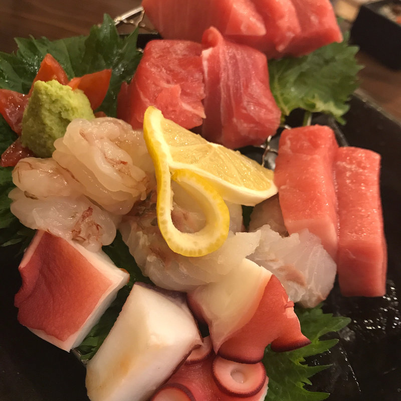 四種の刺し盛り(暖々)