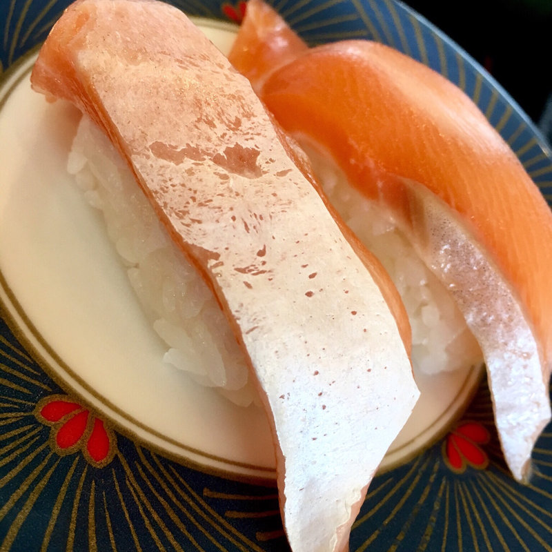 生とろサーモン(玄海丸 トリアス久山店)