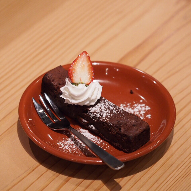 ガトーショコラ(薪焼きジビエバル YAMAGOYA)