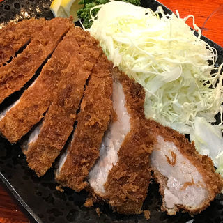 岩中のロースカツ(洋食 大吉)