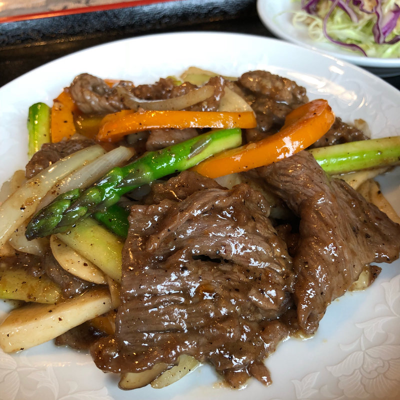 牛肉の黒胡椒炒め(錦綉)