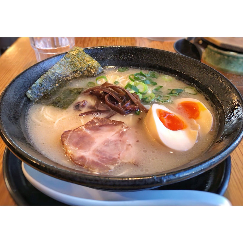 玉子入らーめん(九州ラーメン學金)