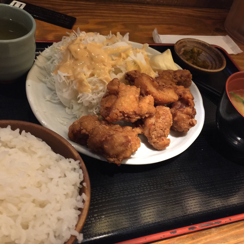 唐揚げ定食(てけてけ 赤坂見附店 )