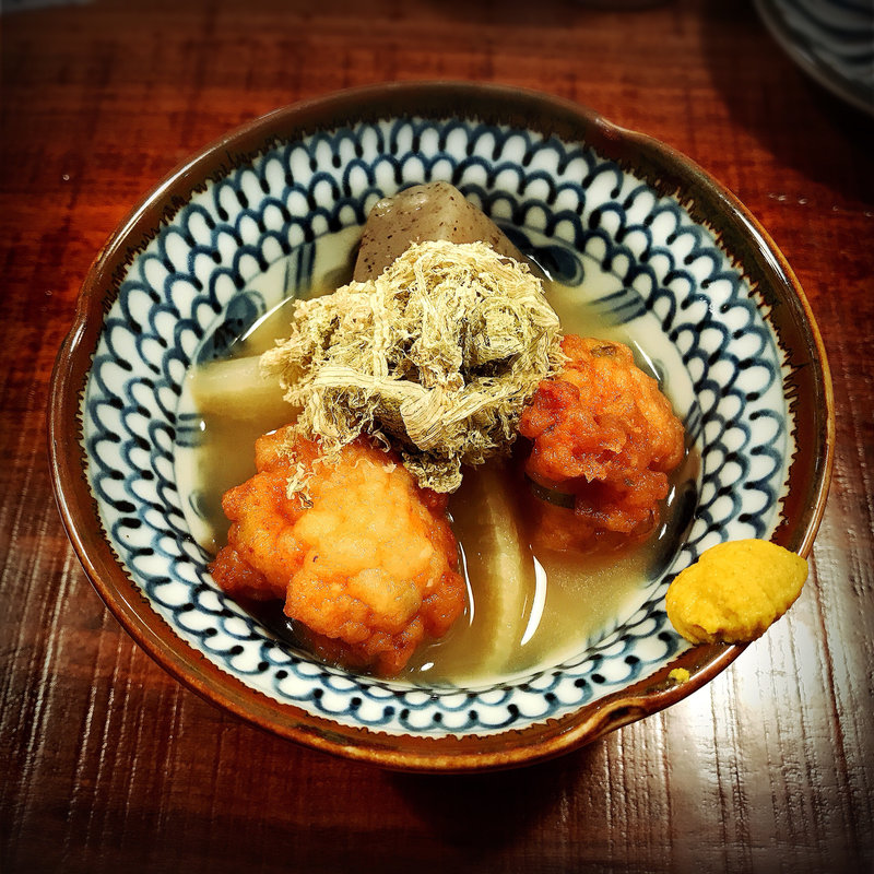 いかダンゴと大根のおでん風(オサカナヤ 魚哲 中目黒店)