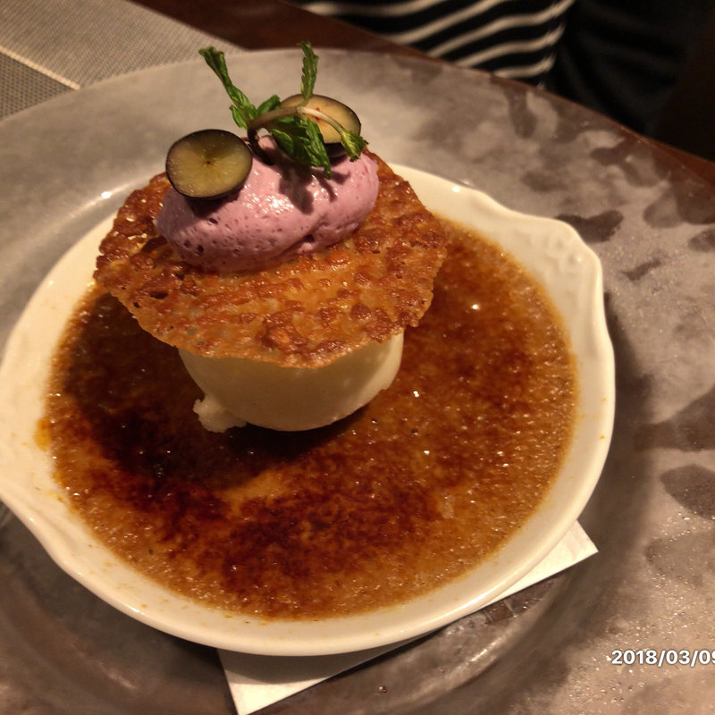 紅茶のクレームブリュレ(TAMAYA 根津店)