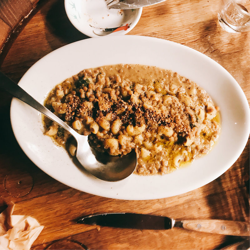 豆とパスタの煮込み(アヒルストア)