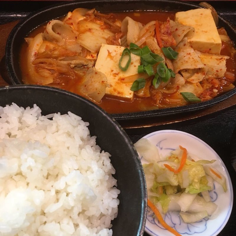 豚キムチチゲ定食(みんなの食堂)