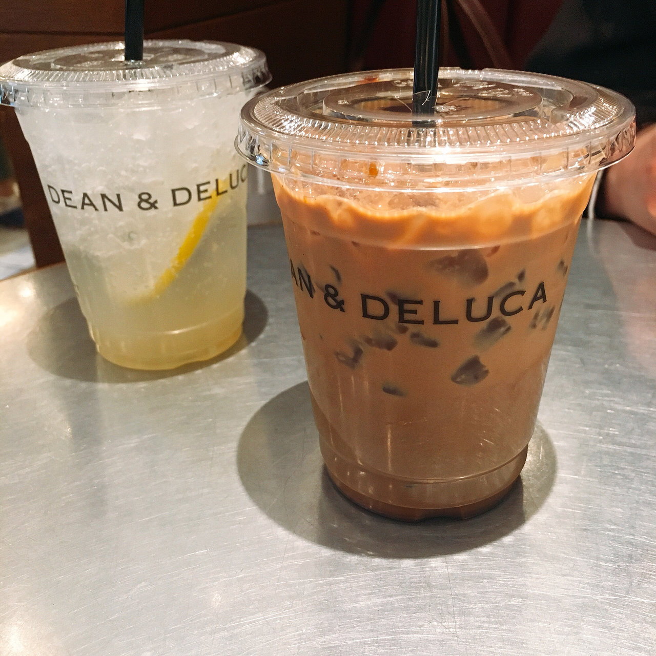 アイスモカラテ M ディーン デルーカ カフェ Newoman Dean Deluca Cafe の口コミ一覧 おいしい一皿が集まるグルメコミュニティサービス Sarah