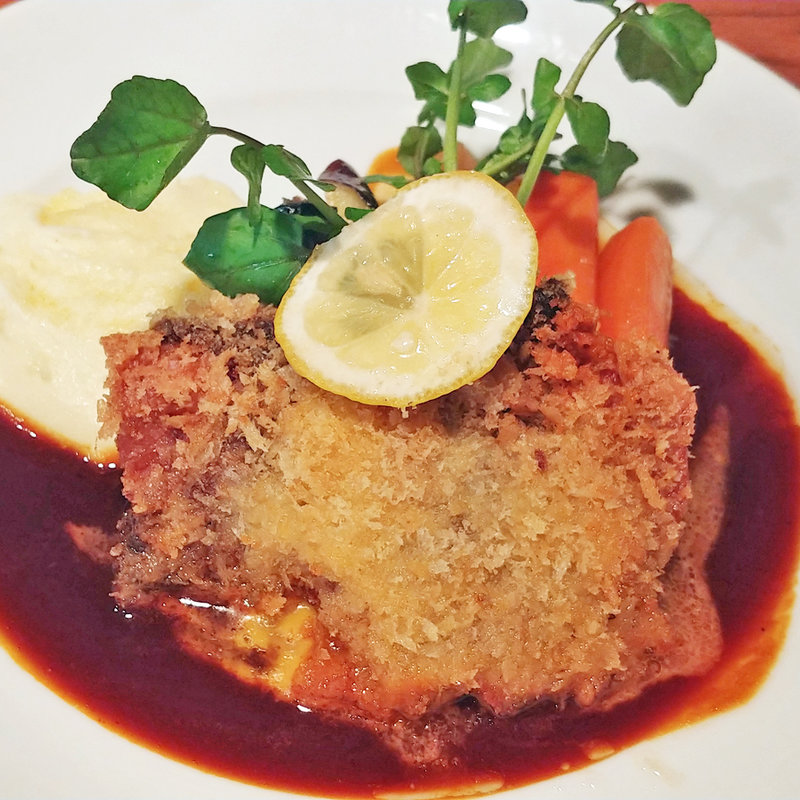 牛肉のカツレツ コルドンブルー(かざみどり)