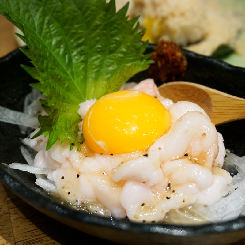 白いユッケ(博多筑紫口 肉寿司)