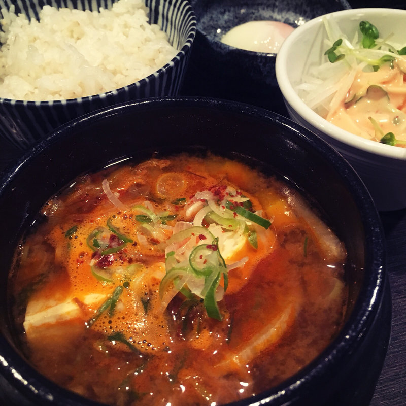 辛スジ煮込みたんランチ(炭焼牛たん 東山 福岡天神店 )