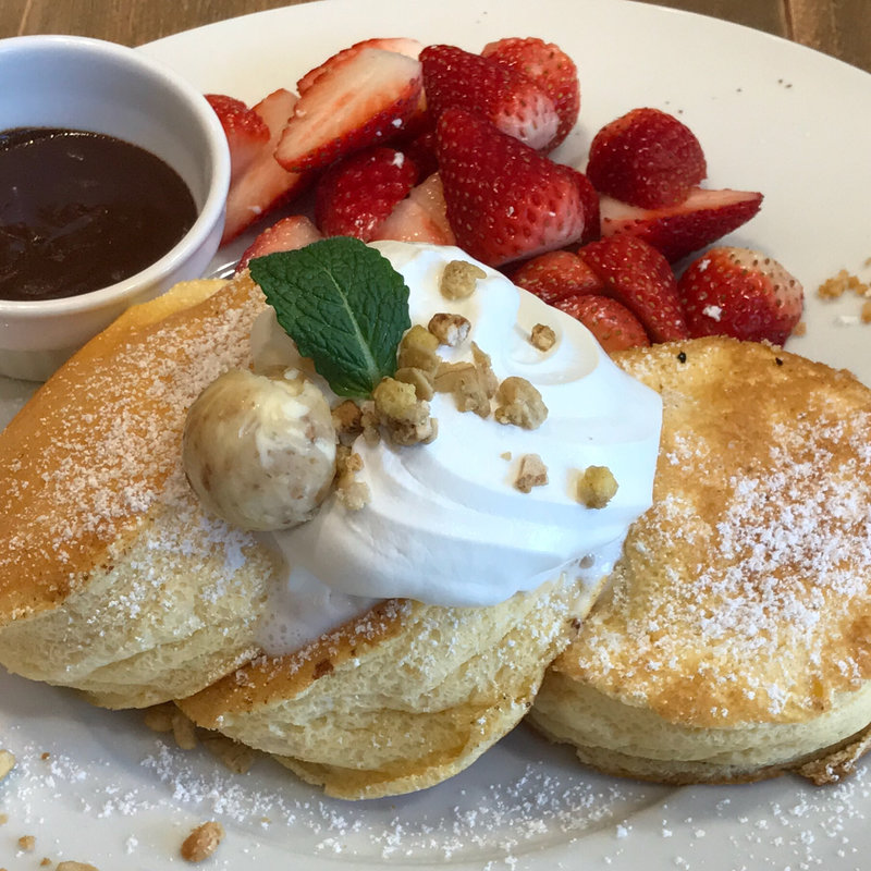 苺のチョコフォンデュパンケーキ(湘南パンケーキ )