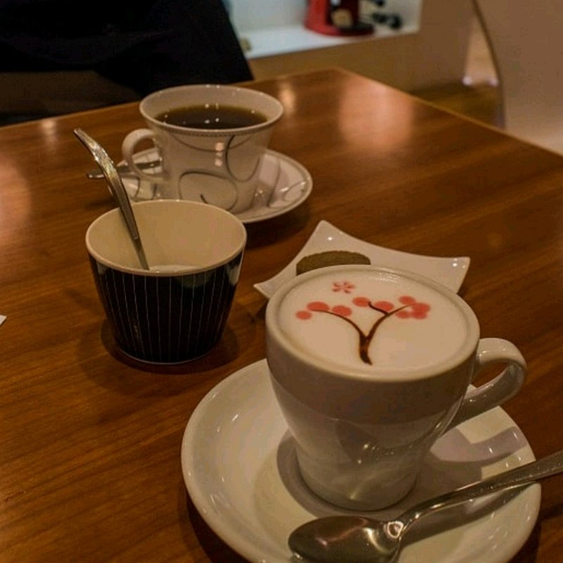 カフェラテ(ロクメイコーヒー TOMIO ROASTERY)